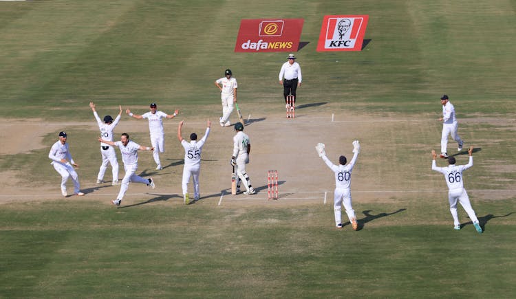 Ollie Robinson of England celebrates taking the final wicket of Mohammad Ali of Pakistan to win the Second Test Match between Pakistan and England