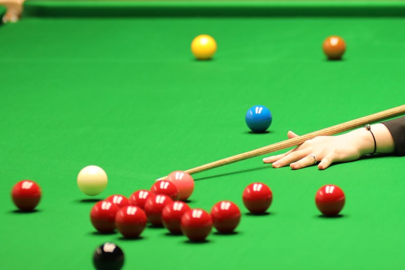 Exploring the Dimensions, Design and Height Standards of a Professional Snooker Table