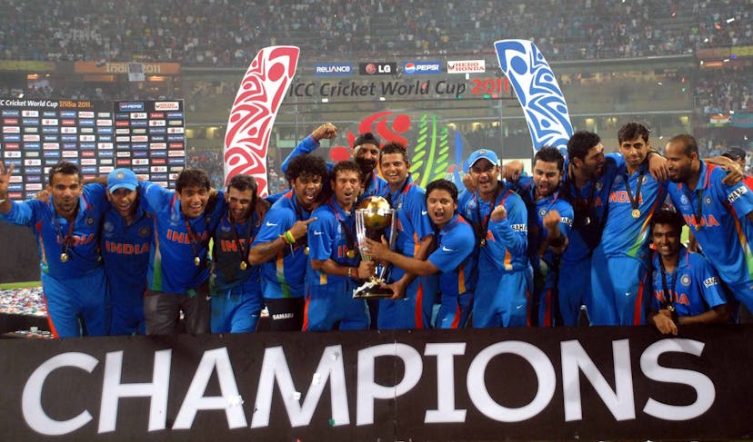 India vs Sri Lanka World Cup 2011 Final: Men in Blue Become World Champions