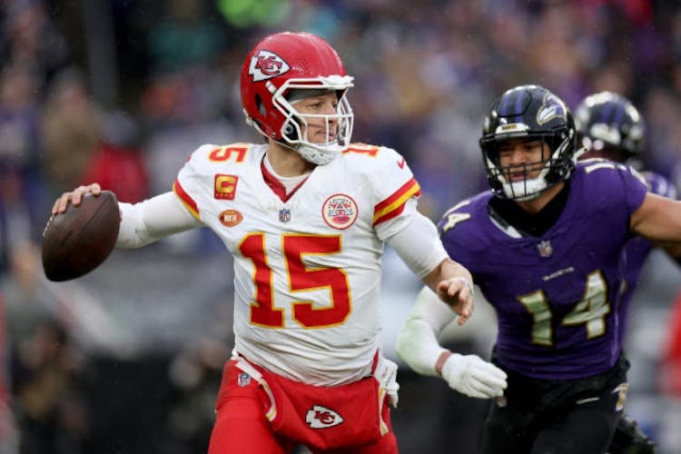 Chiefs choke out Ravens to return to Super Bowl