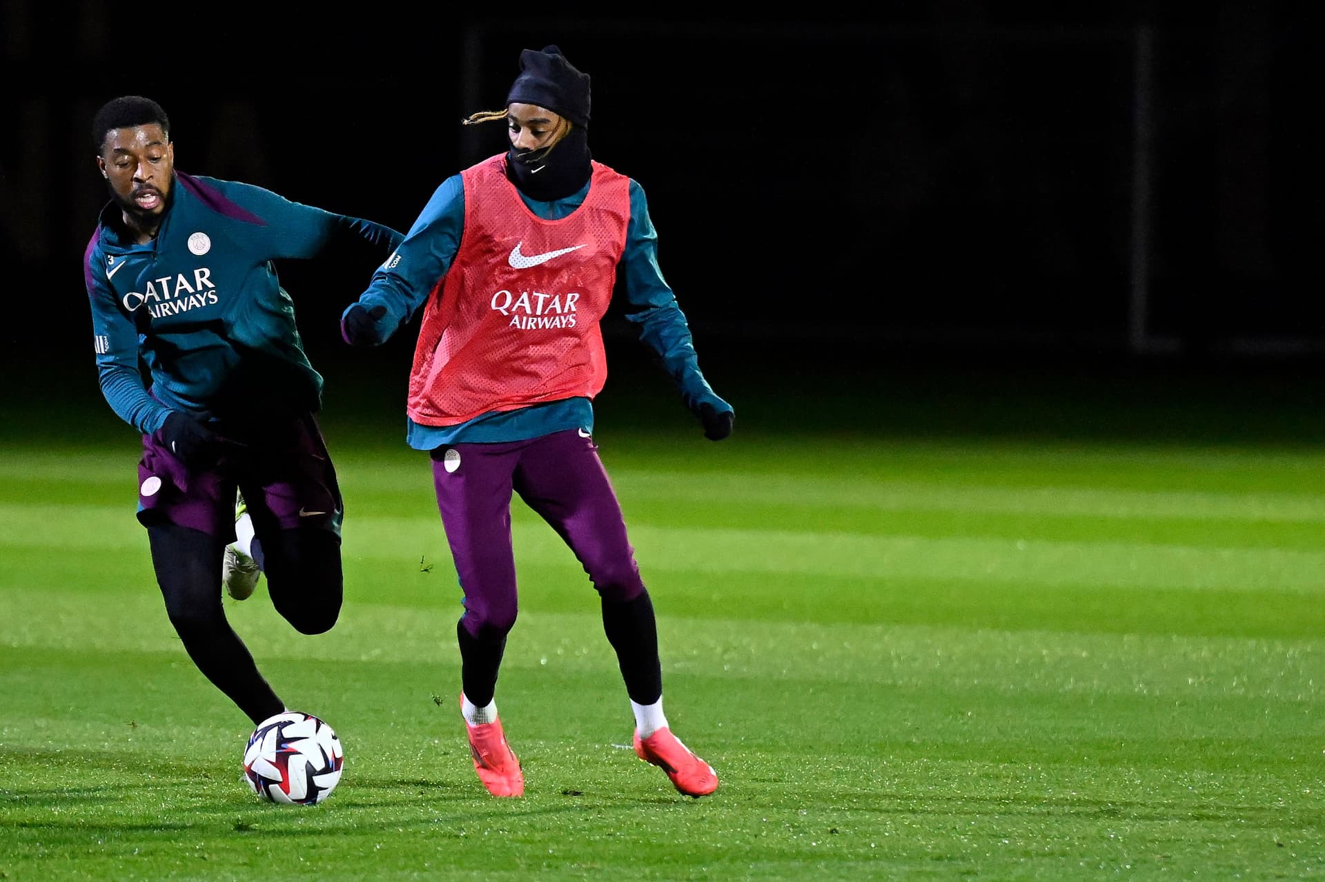 Bradley Barcola runs with the ball