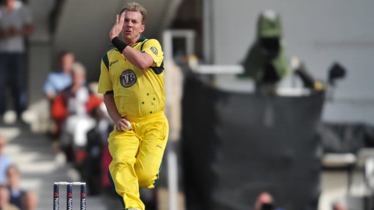 Brett Lee | 17 no balls in T20Is
