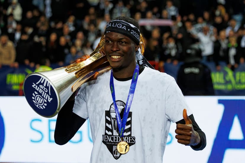 Exclusive: Man Utd, Barca and Dortmund Eye Alioune Ndoye, But Vitória Star Set to Stay This Winter