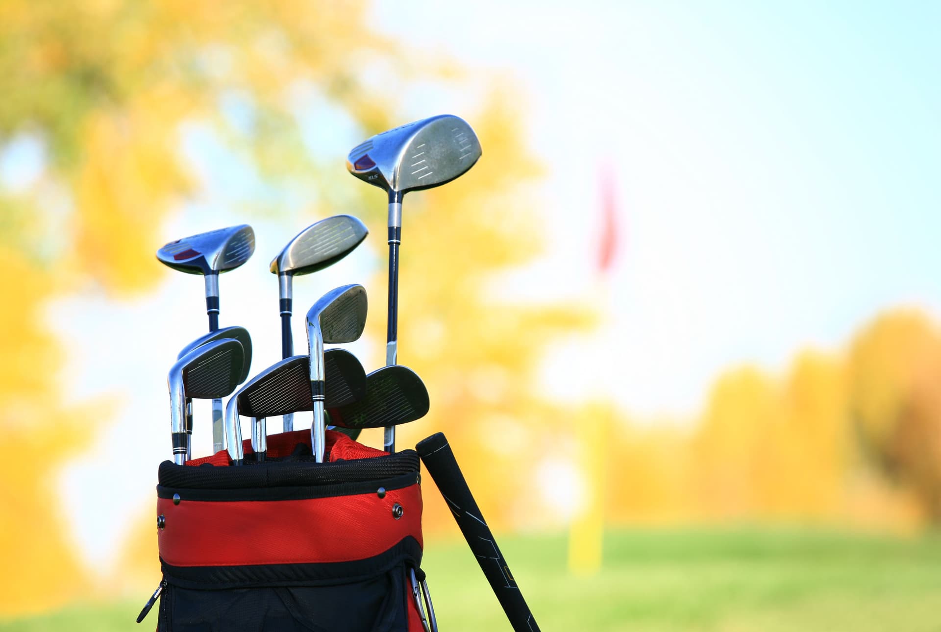How Many Golf Clubs Can You Carry in a Bag? Quick Guide!