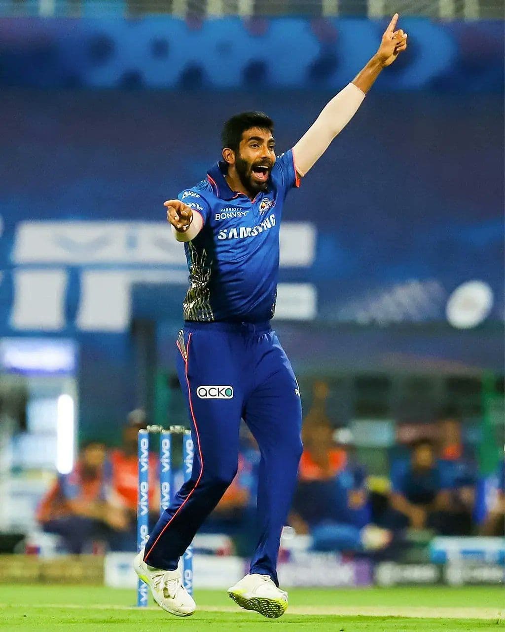 Jasprit Bumrah IPL Bowling for Mumbai Indians.jpeg
