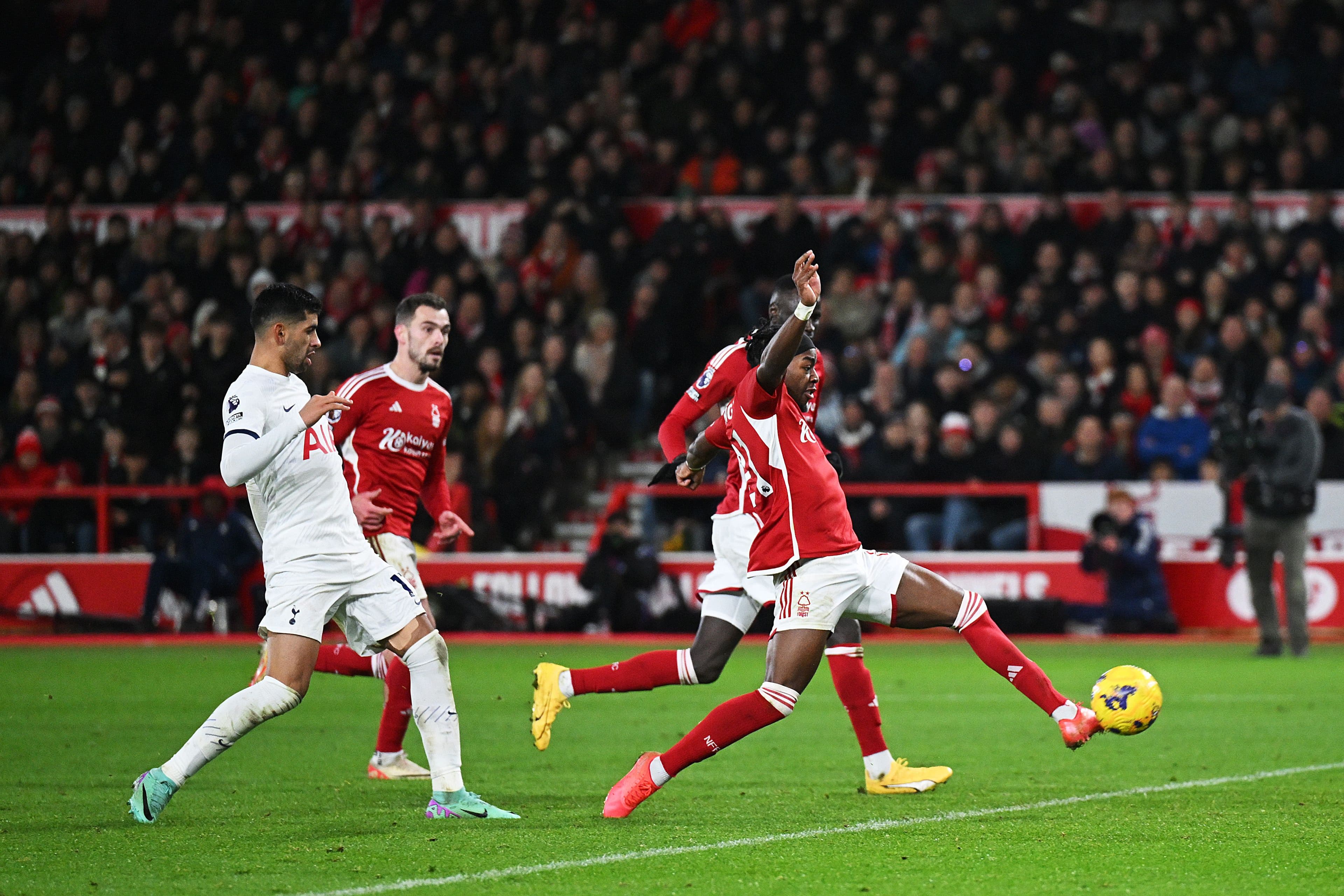 Nottingham Forest v Tottenham Hotspur - Premier League