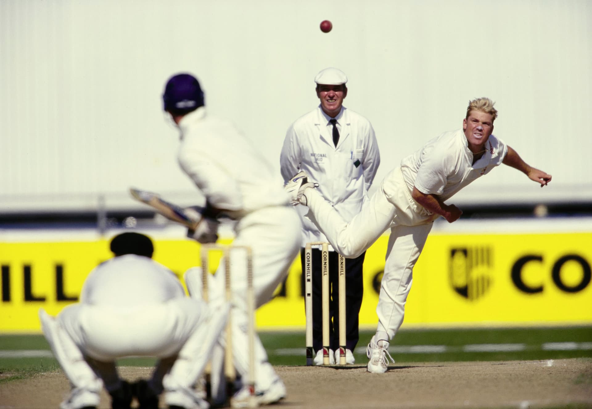 Shane Warne lets one rip at batsman Graham Thorpe