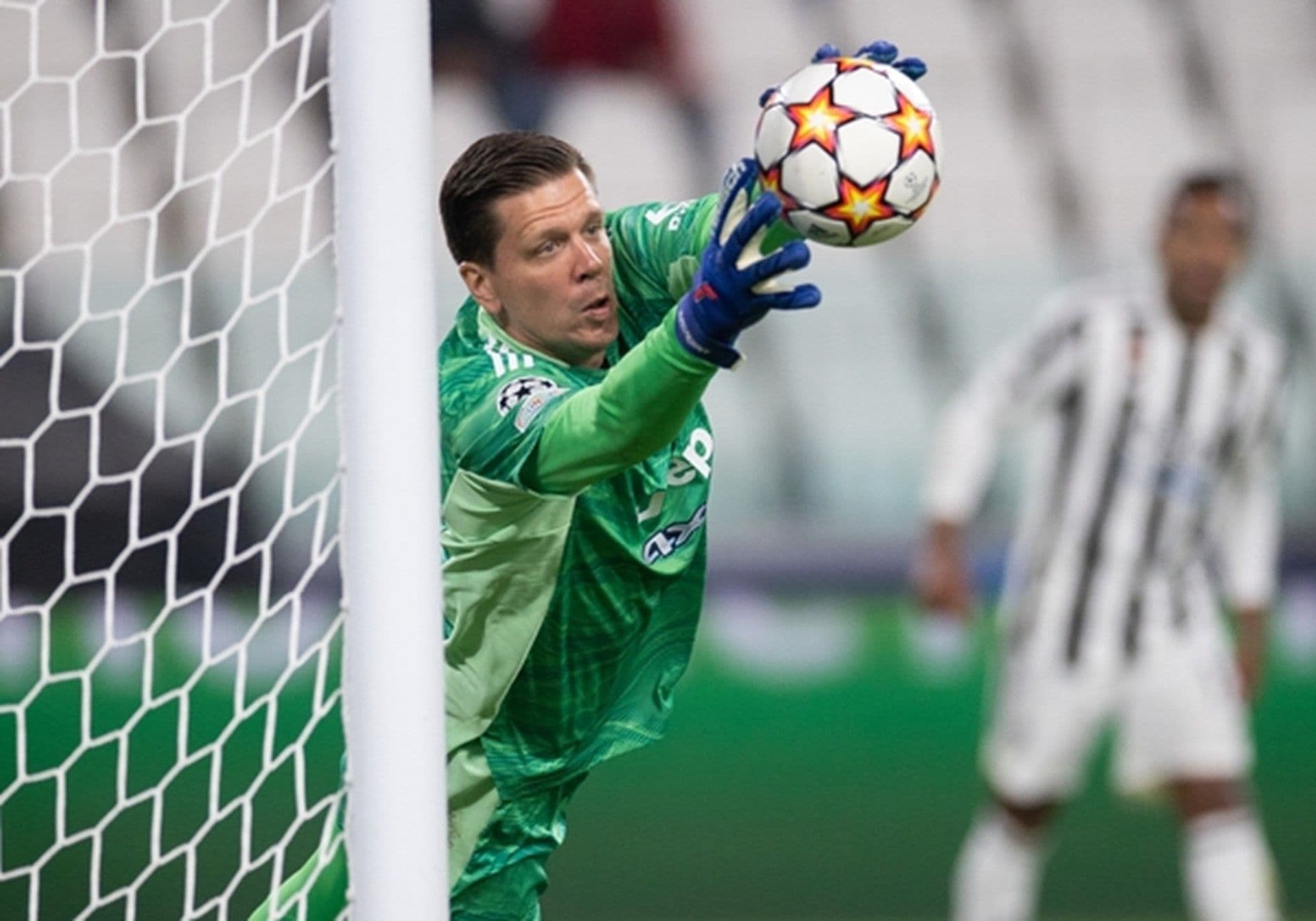 Wojciech Szczęsny makes a save for Juventus 