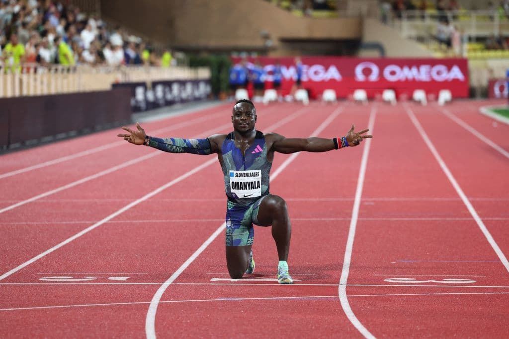 ATHLETICS-DIAMOND-MON