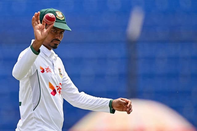 CRICKET-BAN-ZIM-TEST