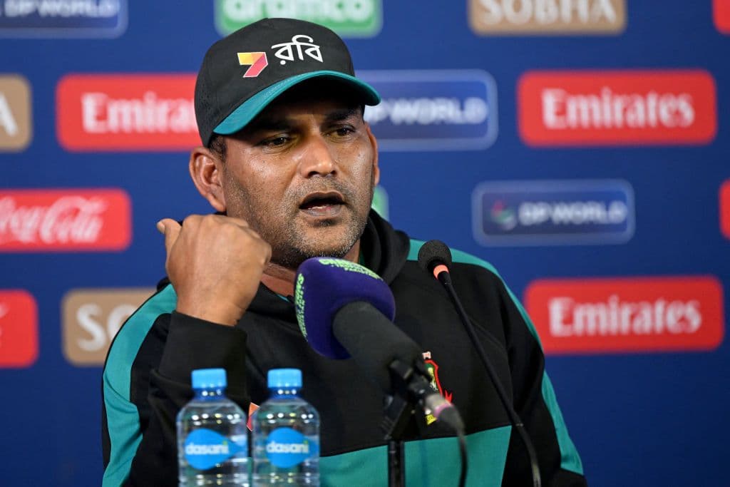CRICKET-CT-2025-BAN-PRESSER