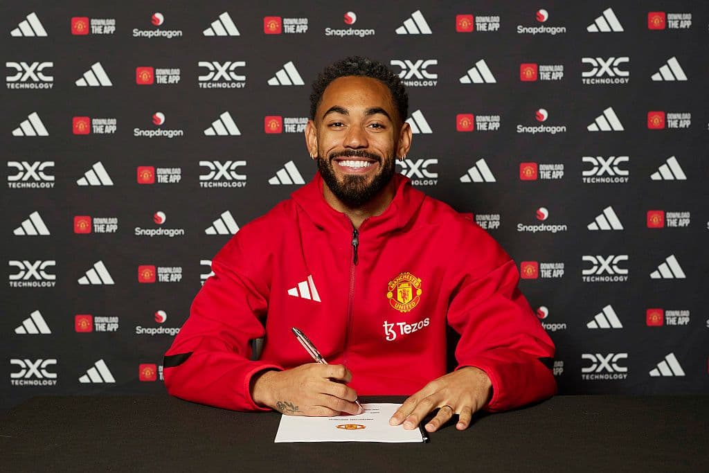 Manchester United Unveil New Signing Matheus Cunha