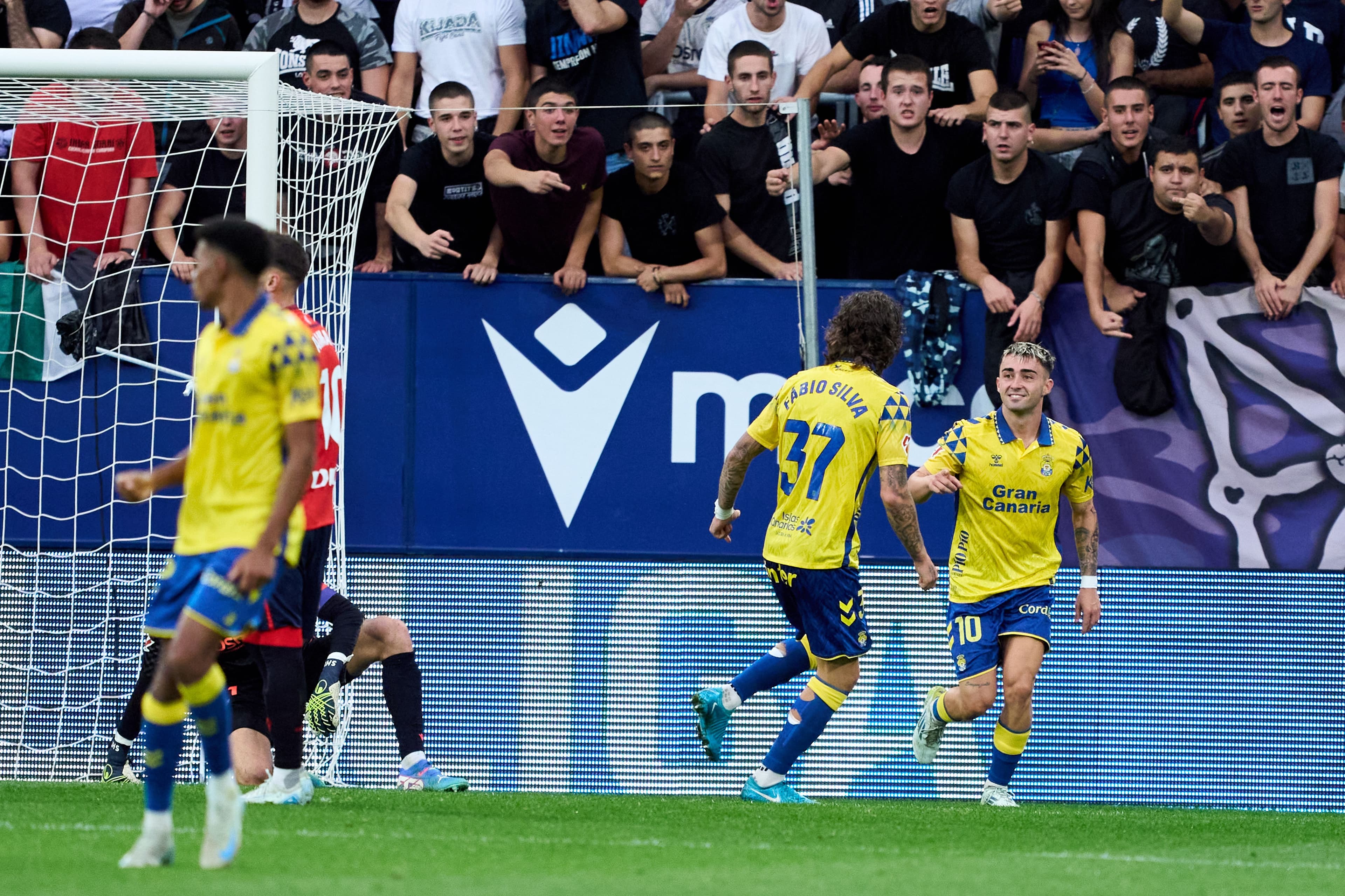 Alberto Moleiro of UD Las Palmas celebrates after scoring goal
