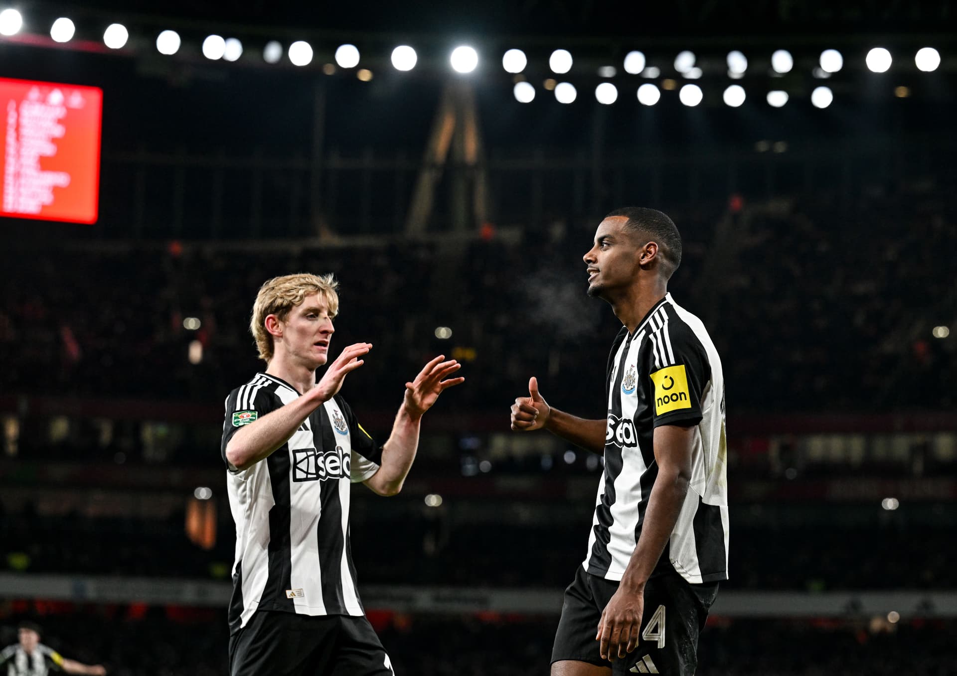 Alexander Isak and Anthony Gordon