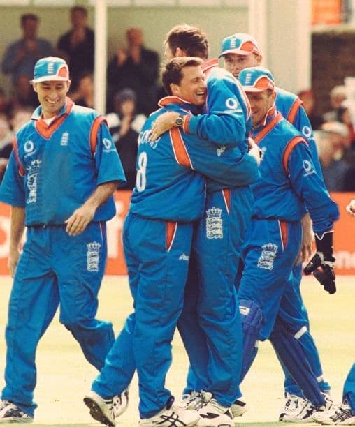 England World Cup Team 2003.jpeg