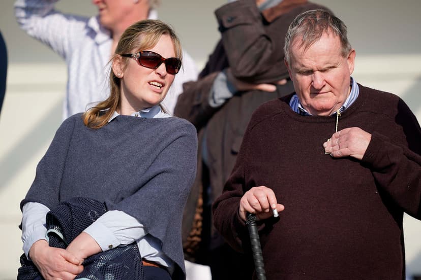 Owner Andrew Gemmell (R) with rainer Emma Lavelle