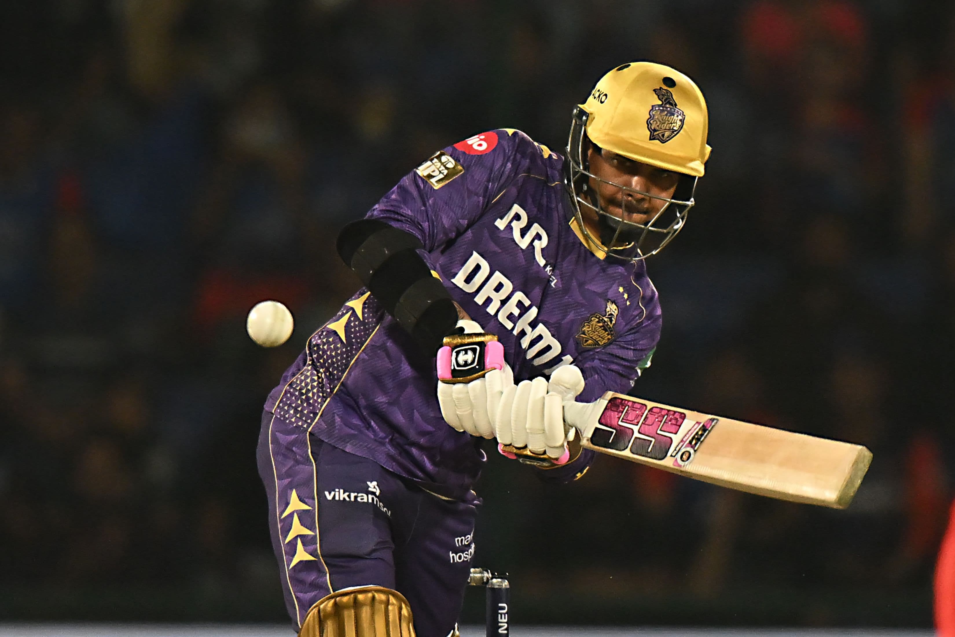 GettyImages-2212577538Sunil Narine of Kolkata Knight Riders.jpg