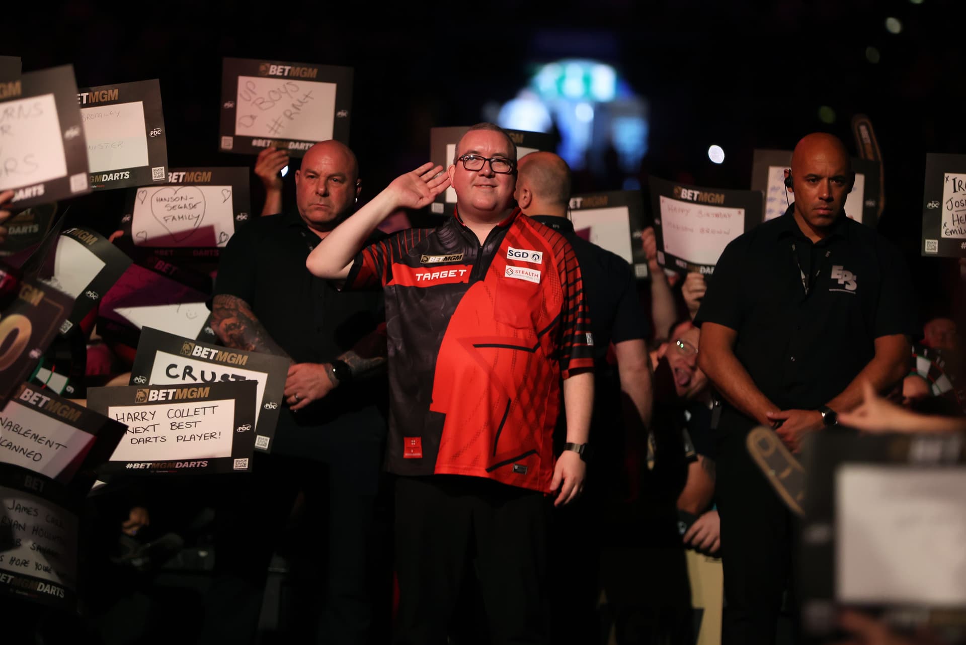 Stephen Bunting during his match against Luke Littler