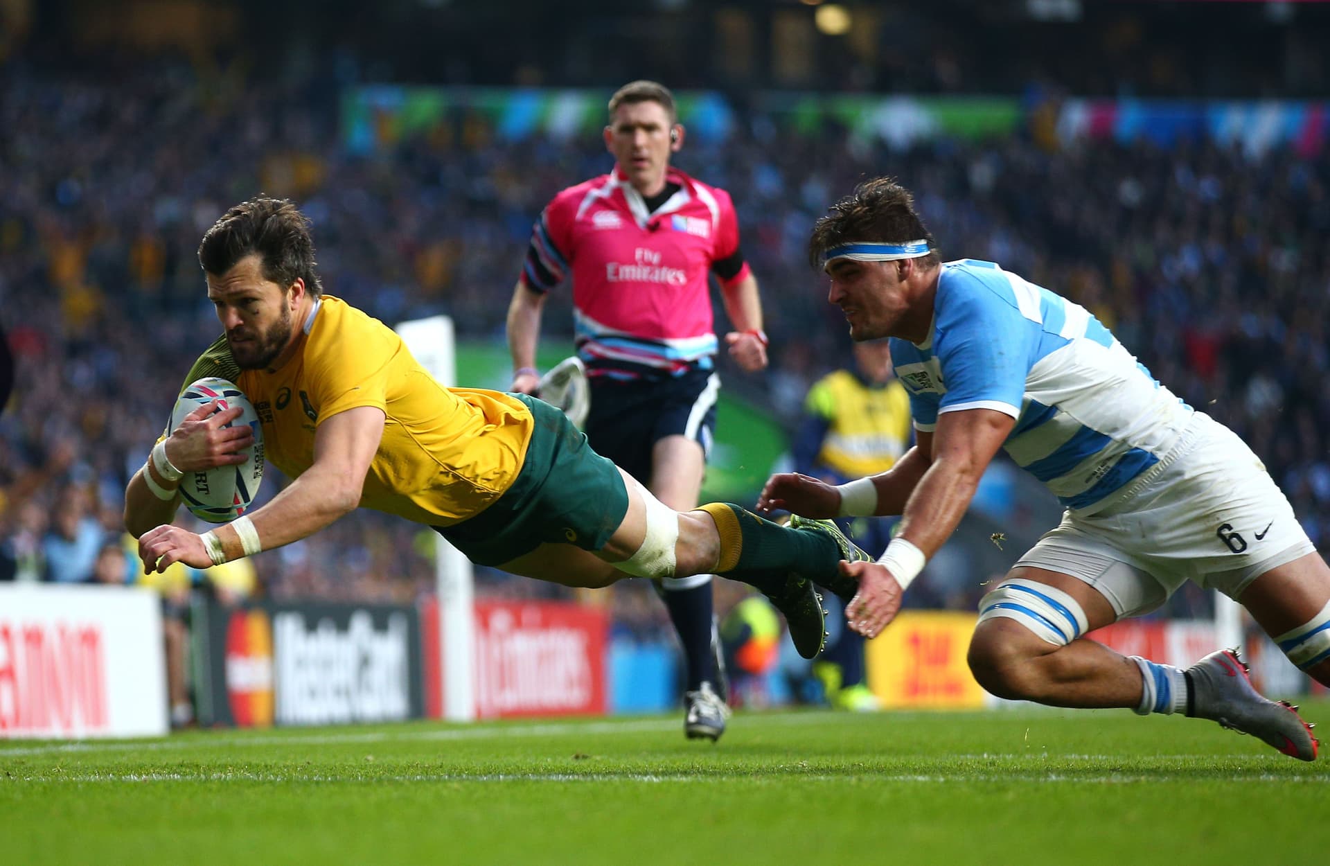 Adam Ashley-Cooper of Australia scores his sides second try