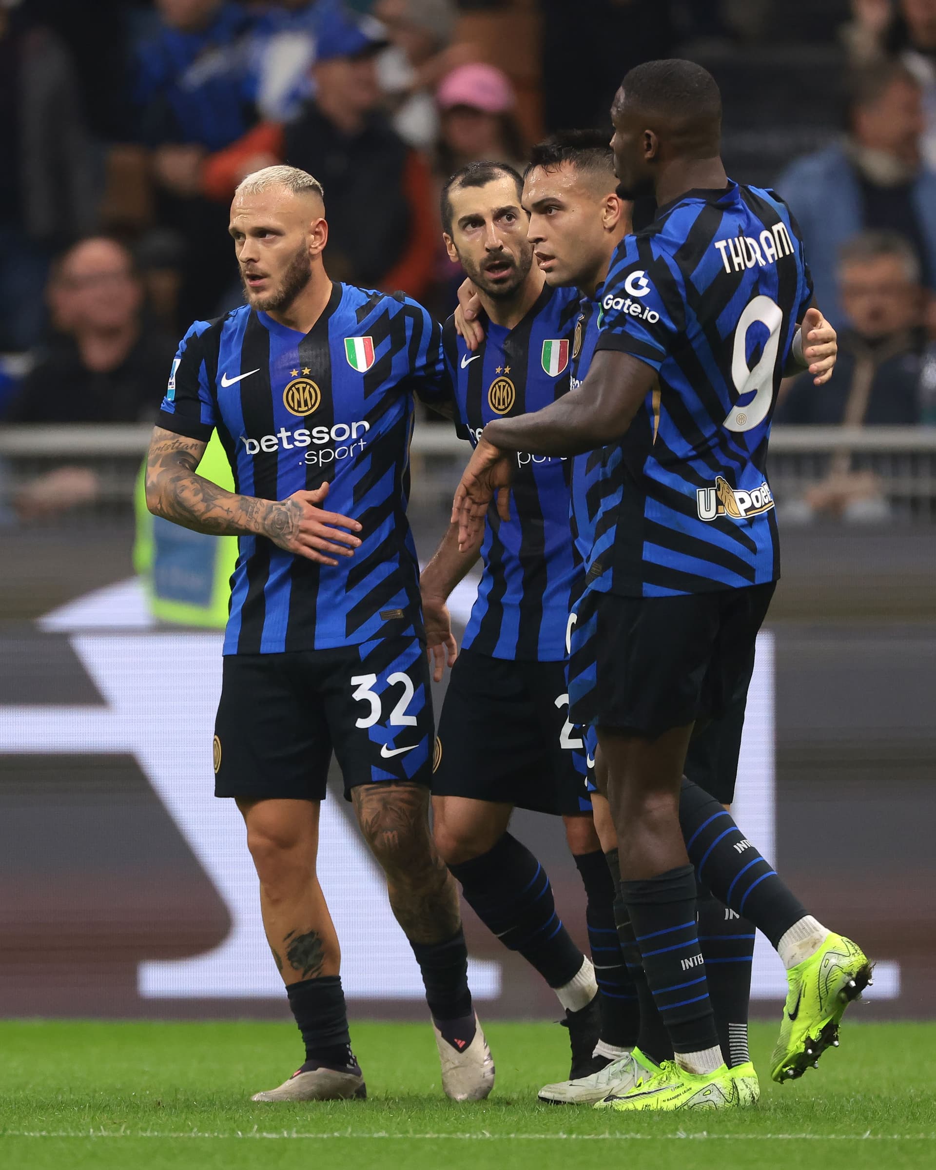 Henrikh Mkhitaryan of FC Internazionale celebrates with team mates