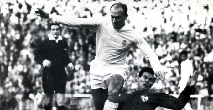 In 1989, Alfredo Di Stéfano won the Super Ballon d'Or in recognition of an extraordinary career.