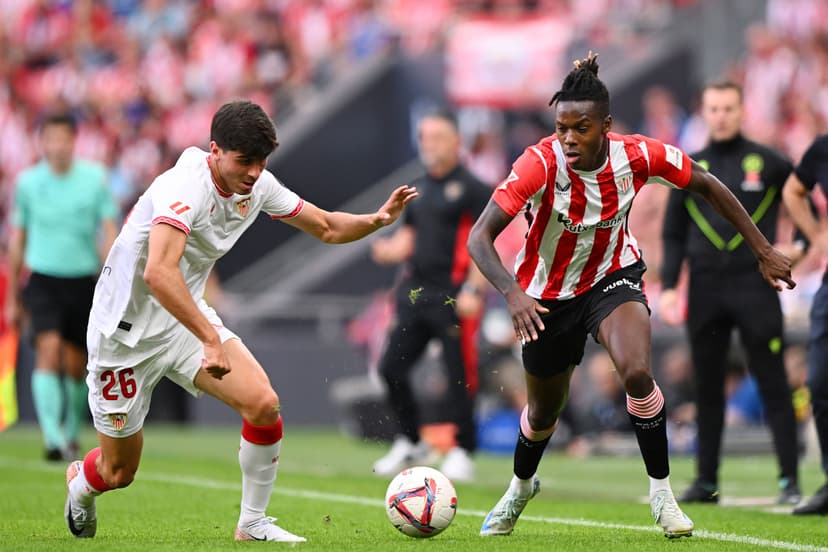 Juanlu Sanchez of Sevilla, Nico Williams of Athletic de Bilbao
