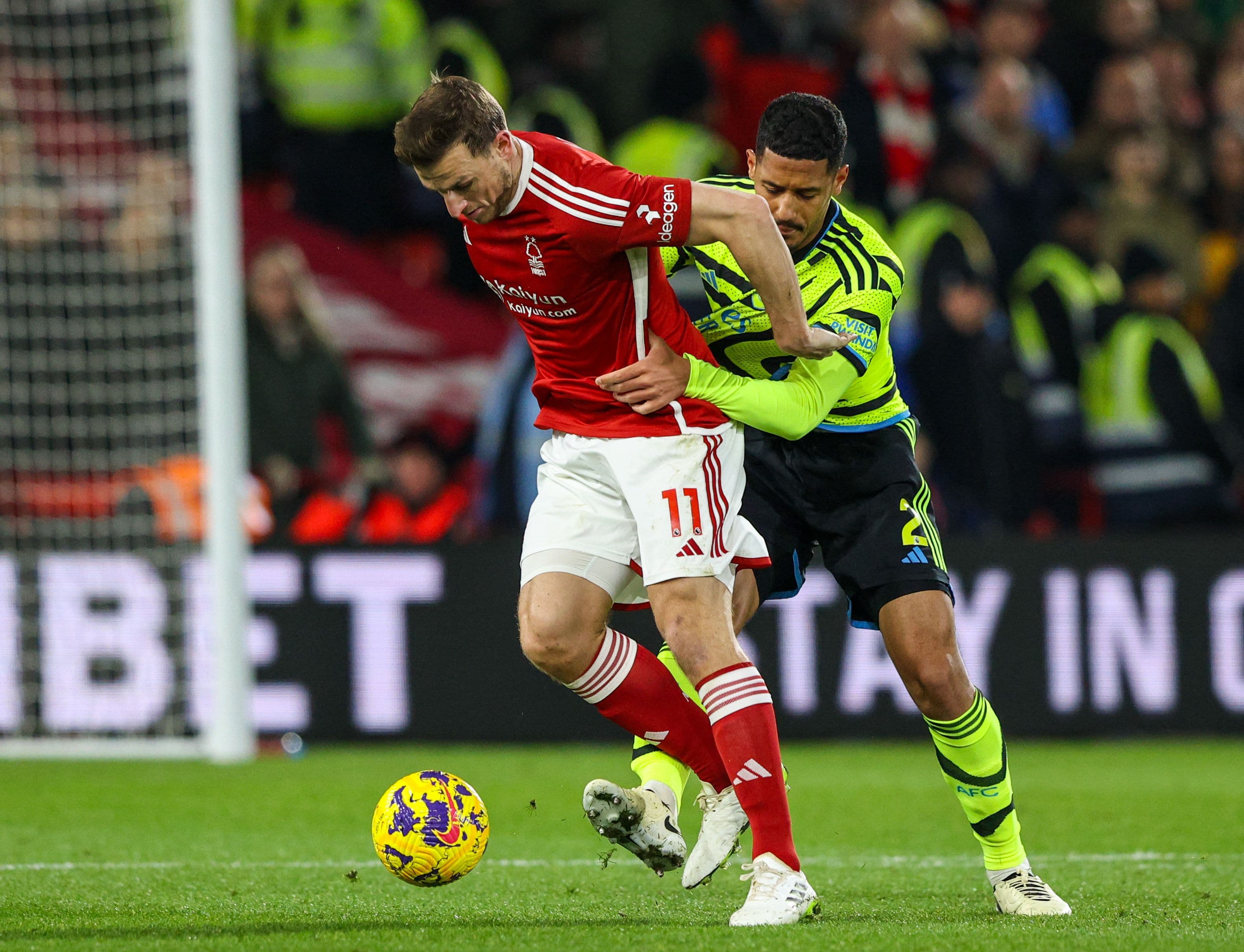 Nottingham Forest's Chris Wood shields the ball from Arsenal's William Saliba