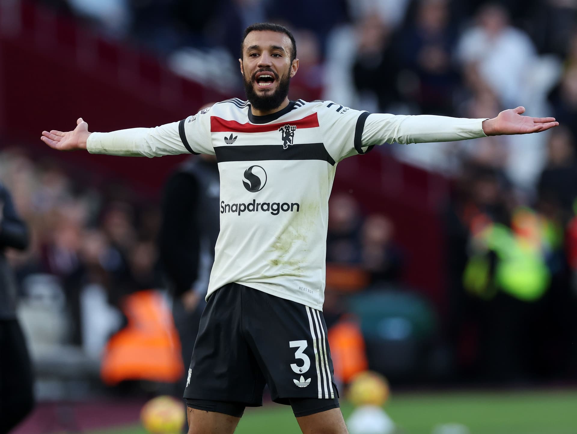 Noussair Mazraoui of Manchester United FC.jpg