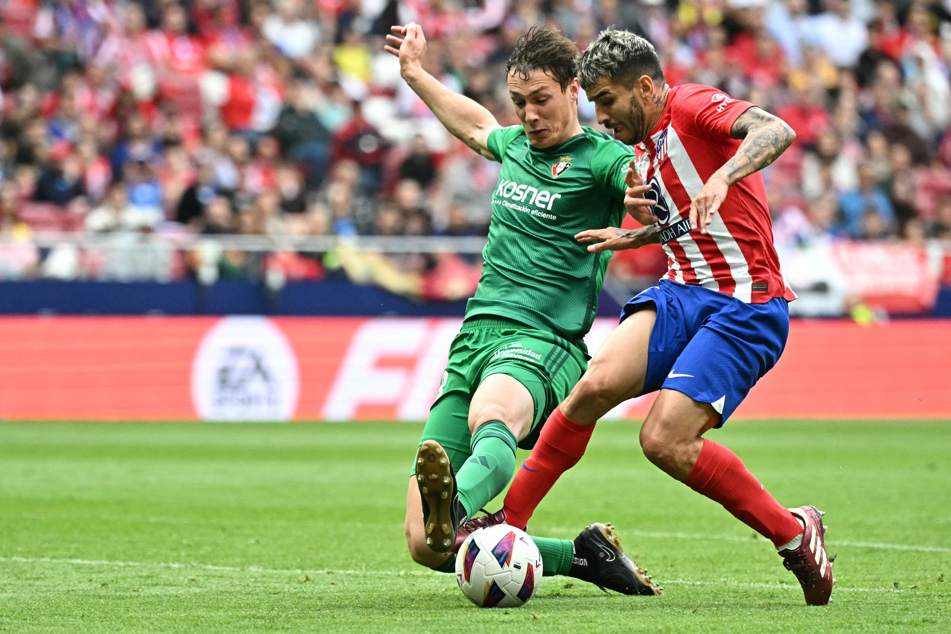 Jorge Herrando and 10 Angel Correa