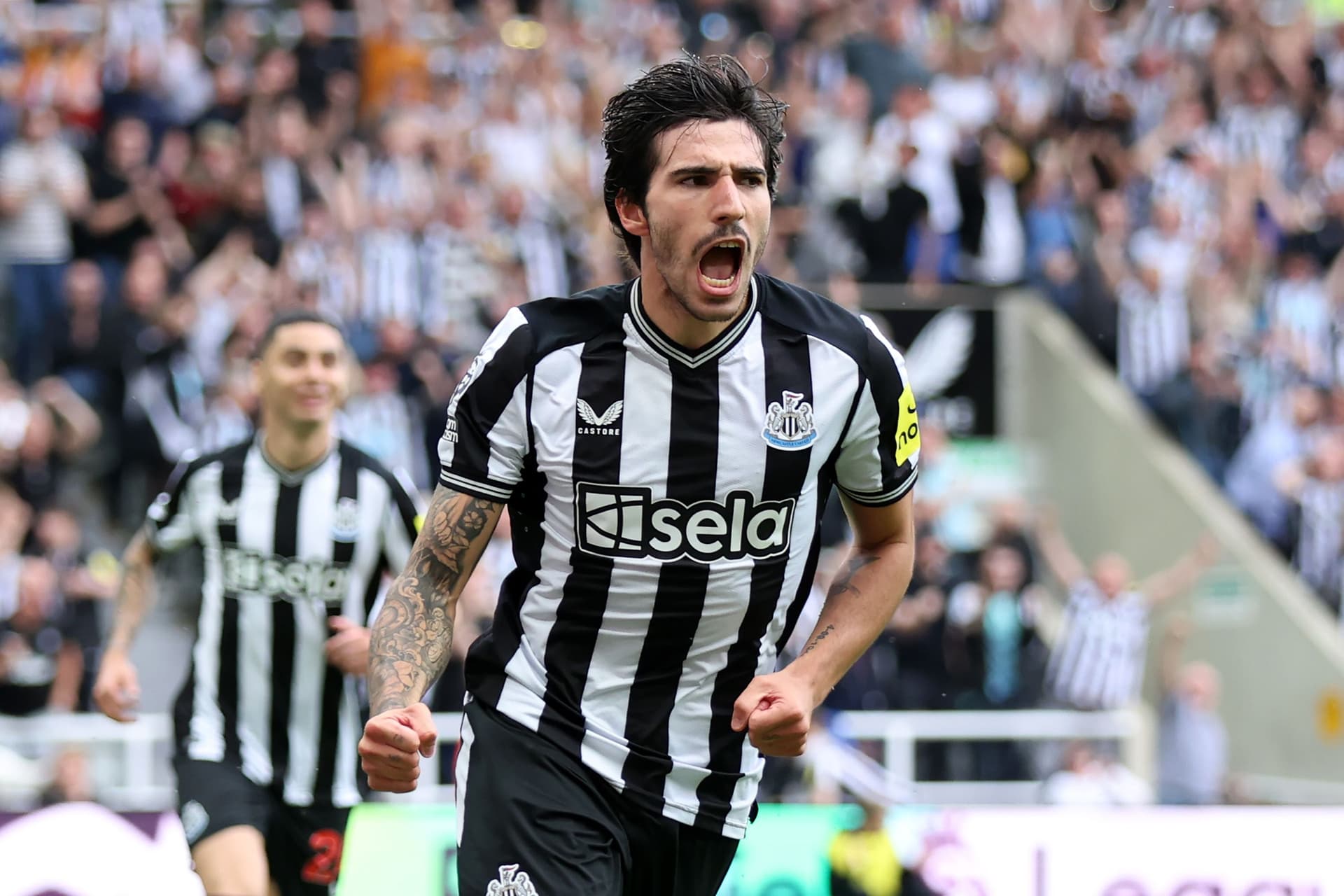Sandro Tonali of Newcastle United celebrates after scoring the team's first goal.jpg