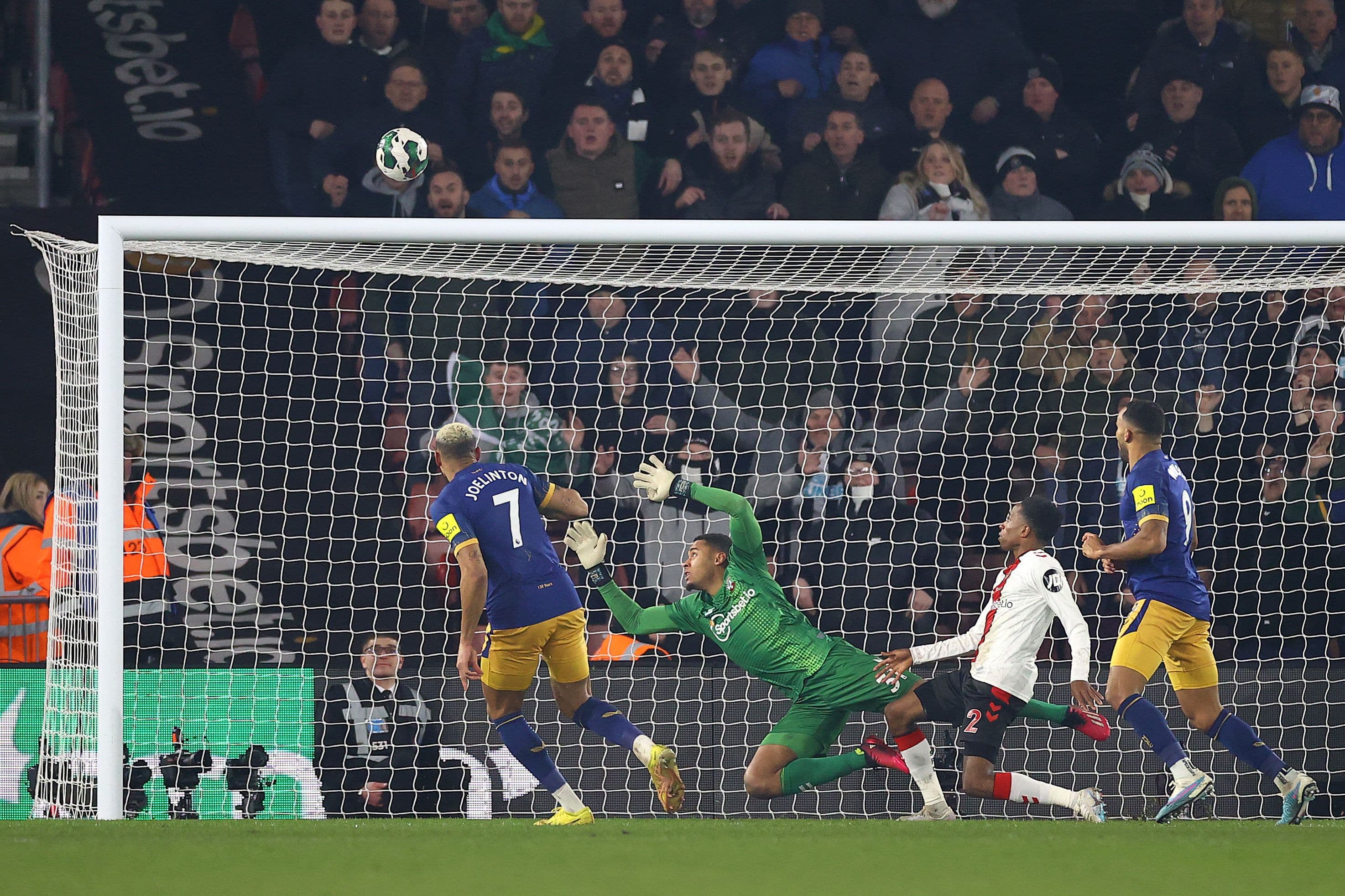 Southampton v Newcastle United - Carabao Cup Semi Final 1st Leg