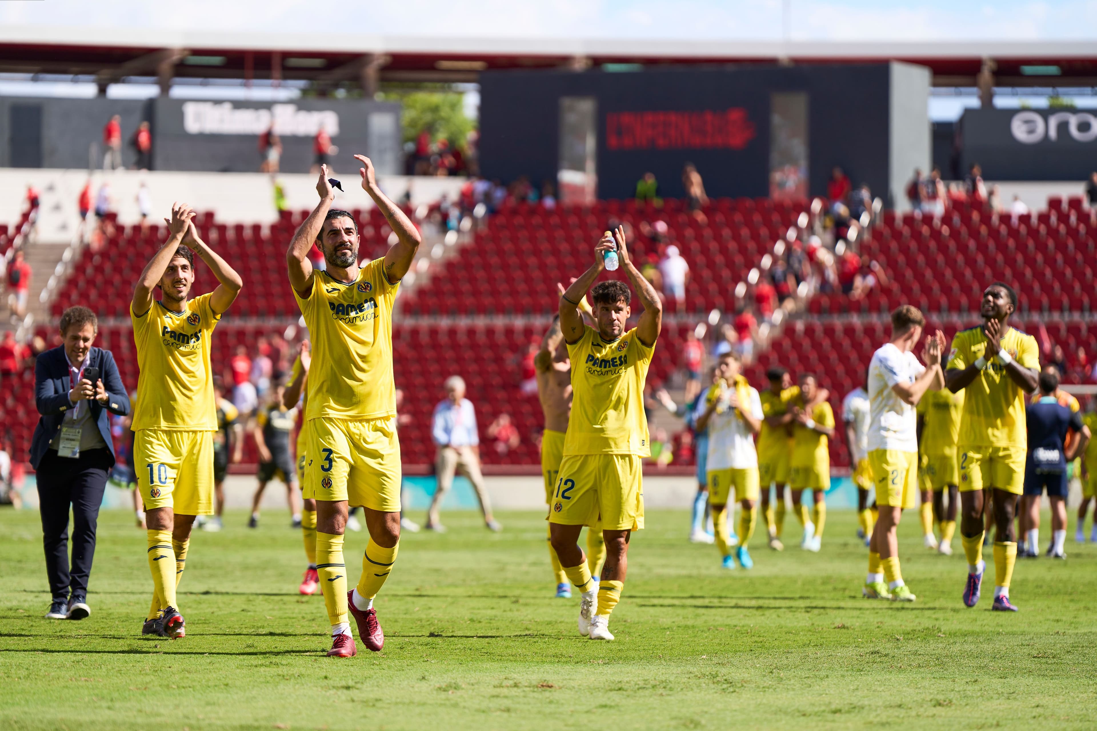 Villareal CF players greet the crowd during the LaLiga match