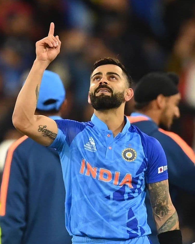 Virat Kohli Thanking God in ODI.jpeg