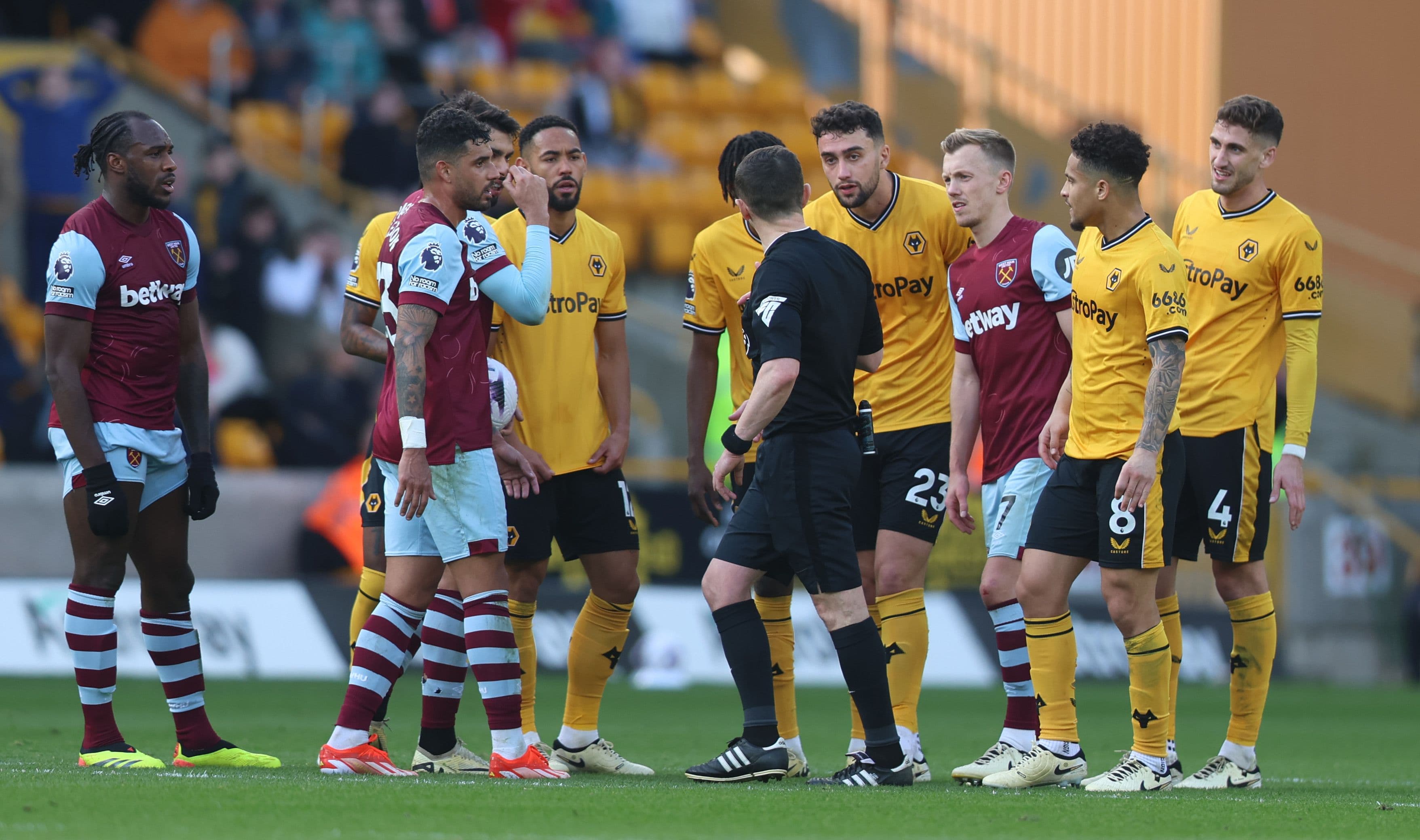 Wolverhampton Wanderers v West Ham United - Premier League