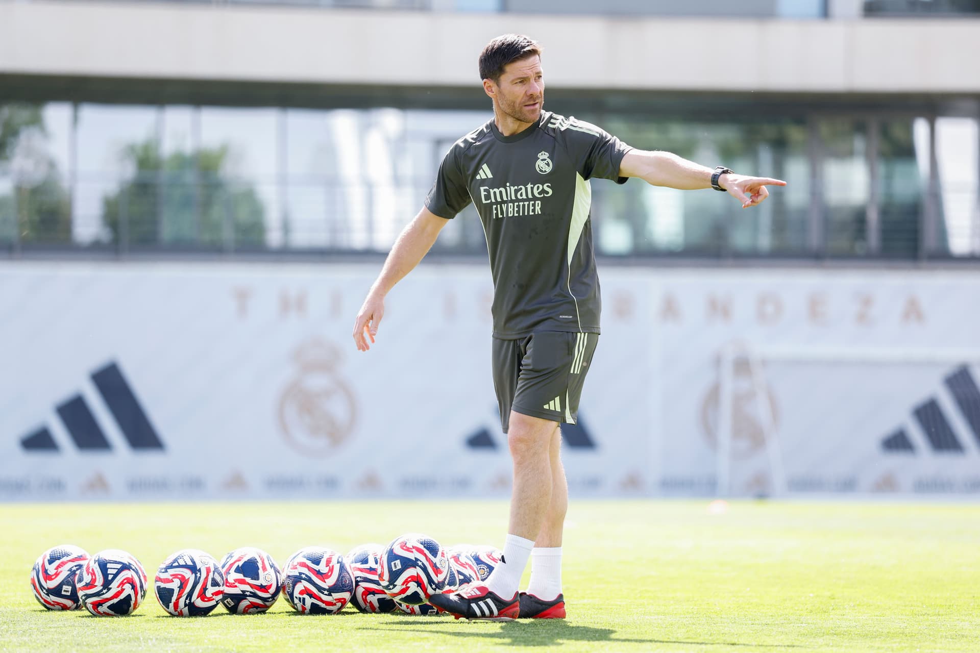 Xabi Alonso, is leading the training session at Valdebebas training ground