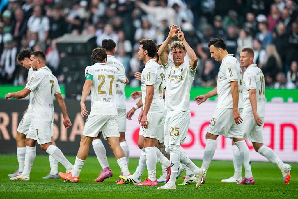 Borussia Monchengladbach v Valencia CF - Pre-Season Friendly