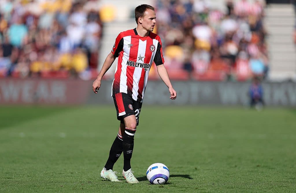 Brentford FC v Brighton & Hove Albion FC - Premier League