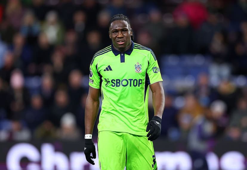 Burnley v Fulham - Premier League