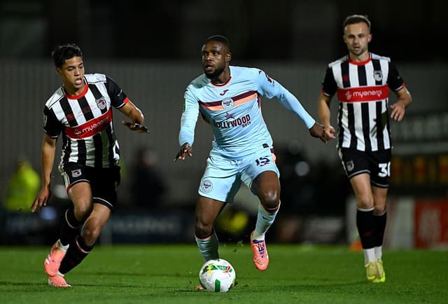 Grimsby Town v Brentford - Carabao Cup Fourth Round