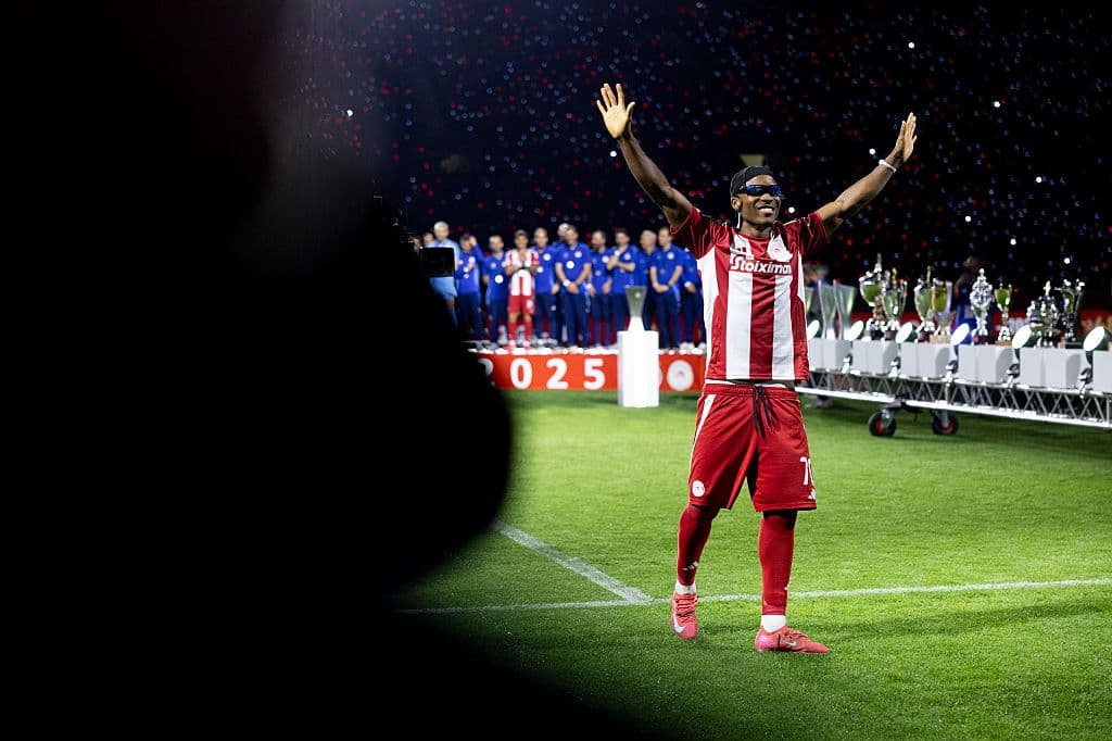 Olympiacos FC Celebrate Their 48th League Title